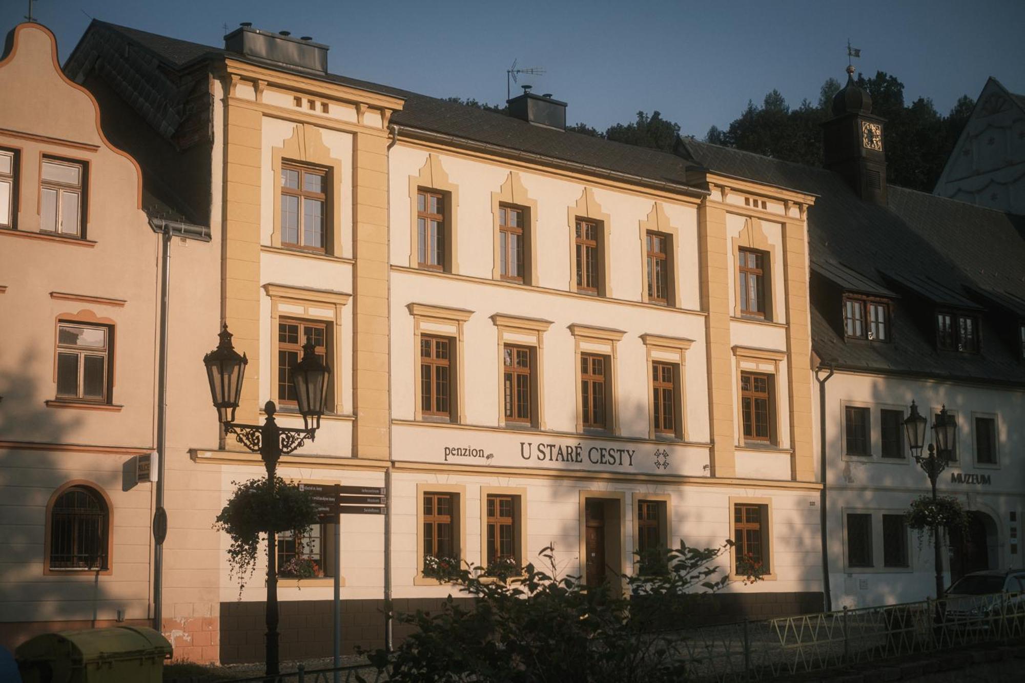 U Stare Cesty Hotel Horní Slavkov Exterior photo