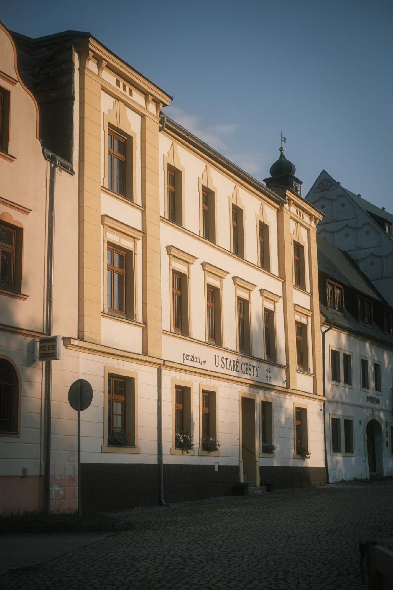 U Stare Cesty Hotel Horní Slavkov Exterior photo